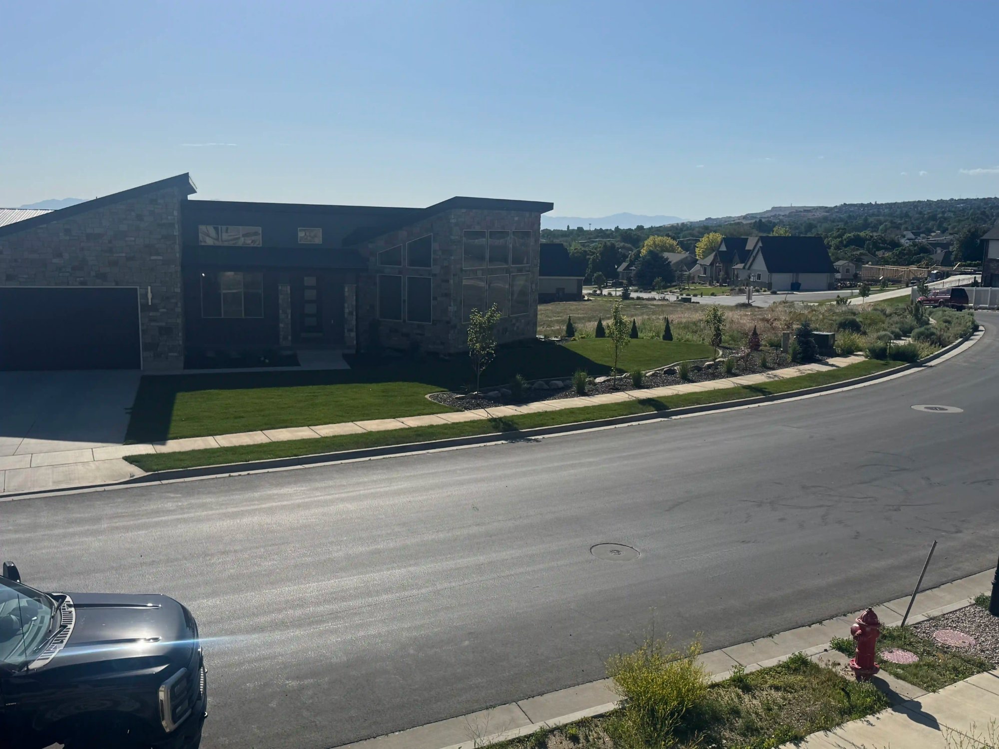 Front yard curb appeal landscaping in Northern Utah by EC Landscaping in North Salt Lake Utah